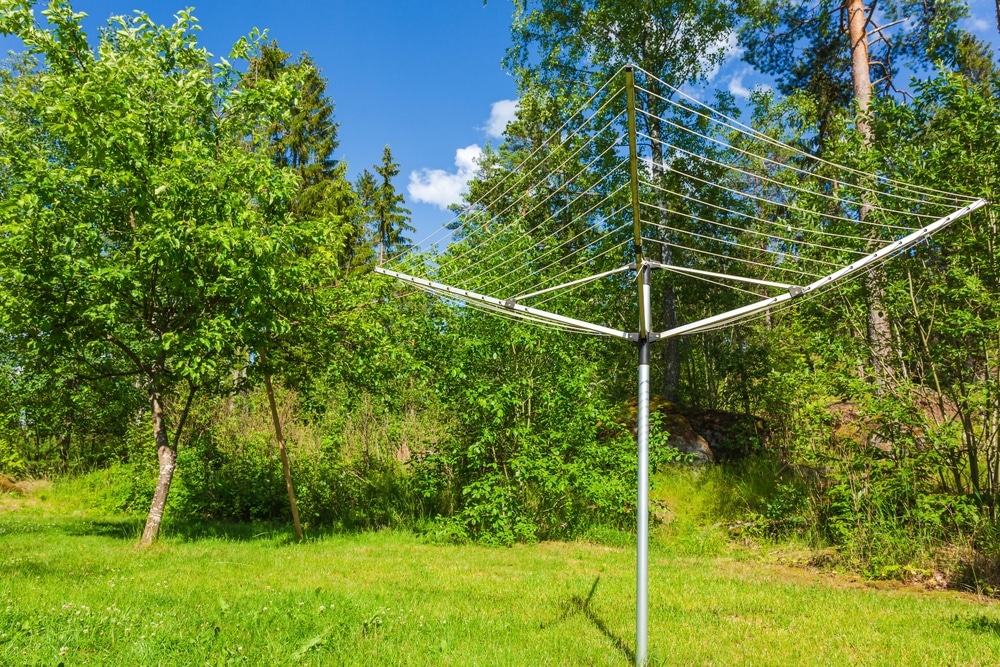 How to Put Up a Rotary Washing Line