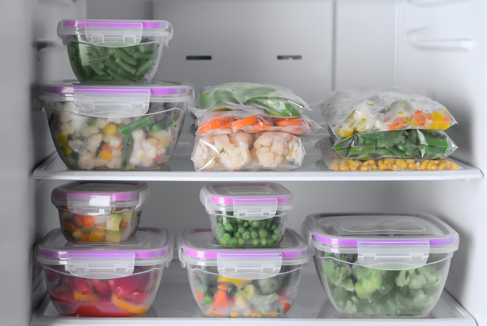 How to Organise Plastic Storage Containers