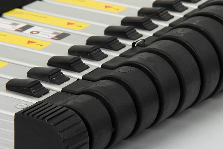 How to Lock a Telescopic Ladder Safely: A Step-by-Step Guide - Homes Guide