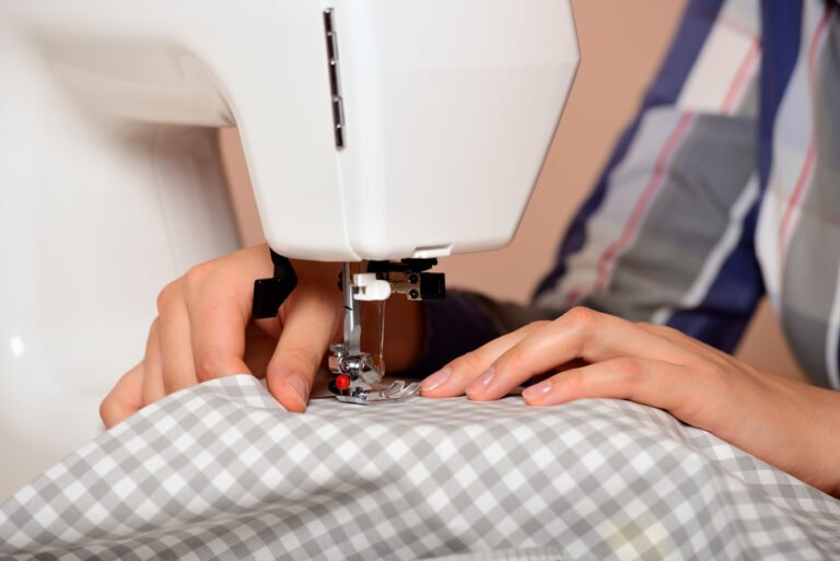 How Much Electricity Does a Sewing Machine Use in the UK? Homes Guide